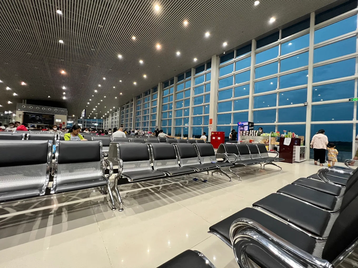 Sân bay Thọ Xuân là sân bay hỗn hợp quân sự - dân sự ở thị trấn Sao Vàng, huyện Thọ Xuân, tỉnh Thanh Hóa